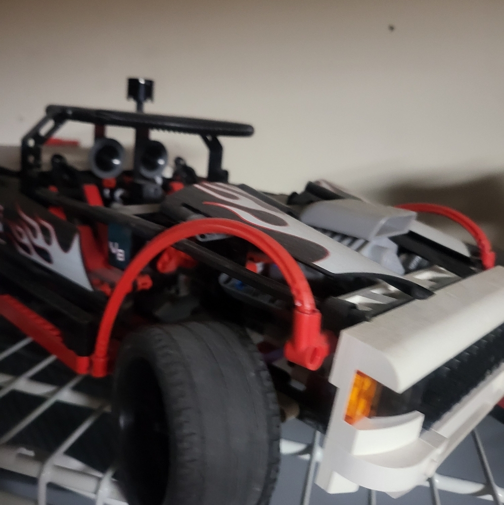 Lego race truck